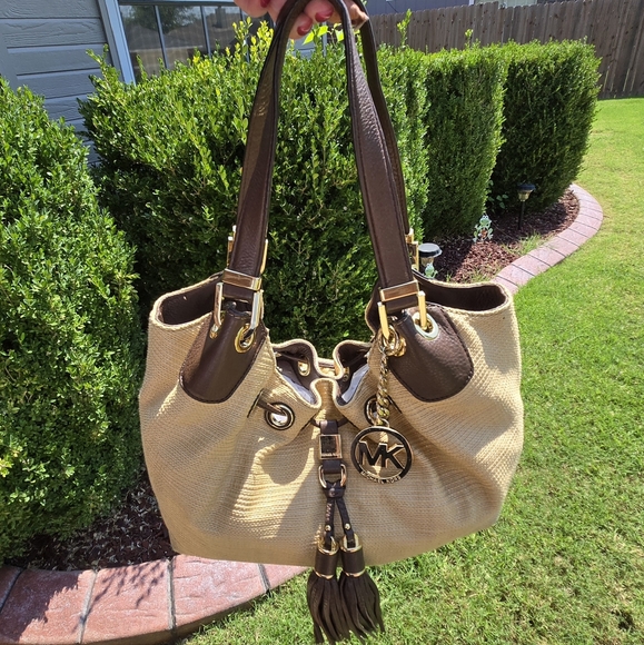 Michael Kors Tan Straw Tote With Brown Leather Trim - Picture 1 of 12